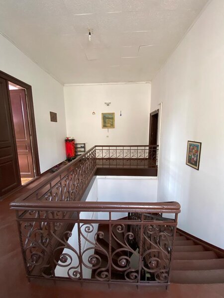 Kogalniceanu, 4 cam. 140 mp si curte 170 mp